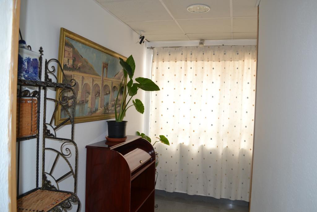 Hostal Al-Qazeres Caces Exterior foto